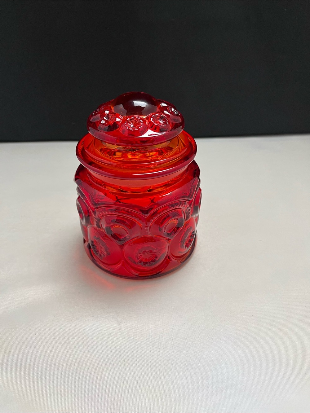 Vintage L.E Smith Amberina Glass canister Moon and Stars Pattern (glows)